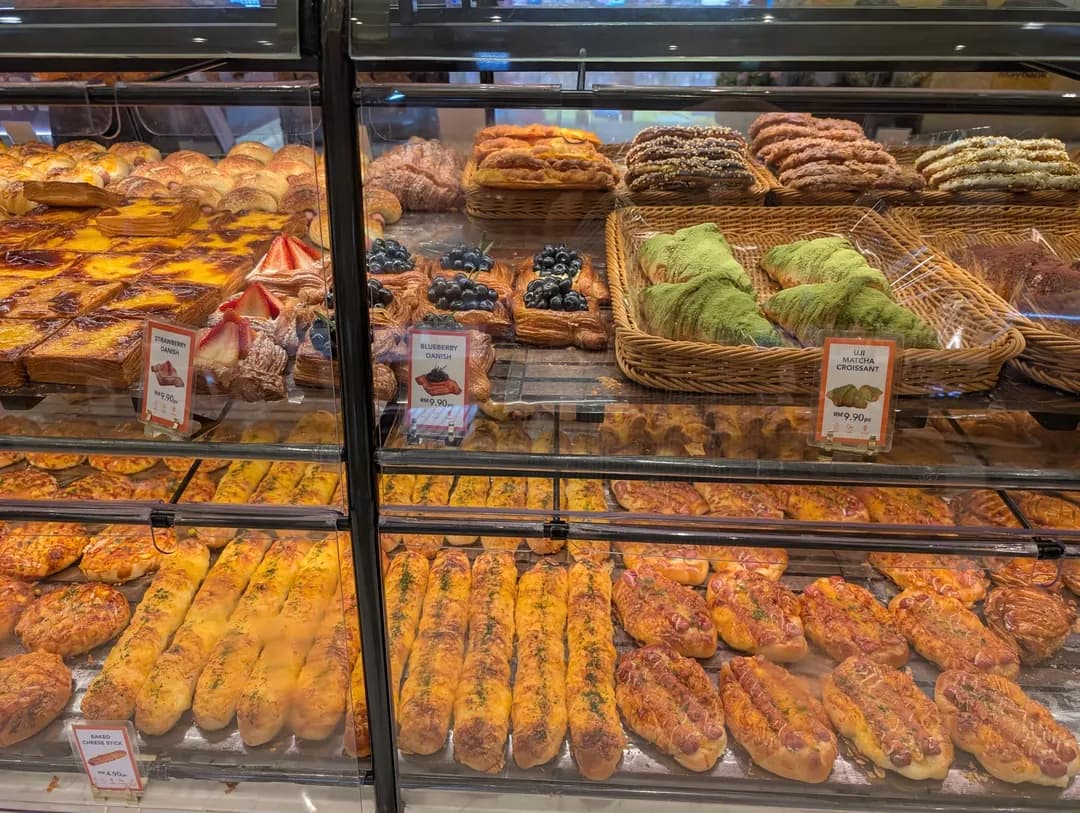 Verrona Hills Bread & Pâtisserie - Pavilion Damansara Heights photo 2