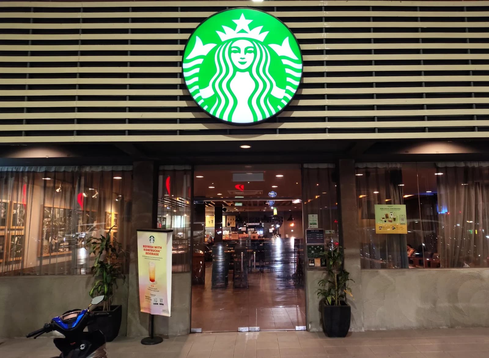 Starbucks Genting Permai DT