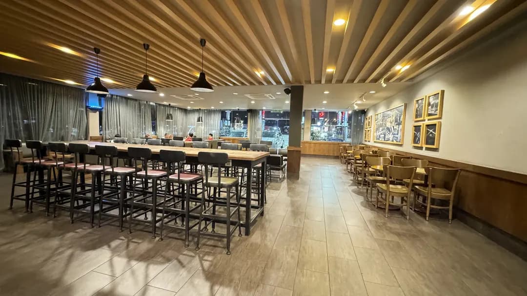 Starbucks Genting Permai DT photo 2