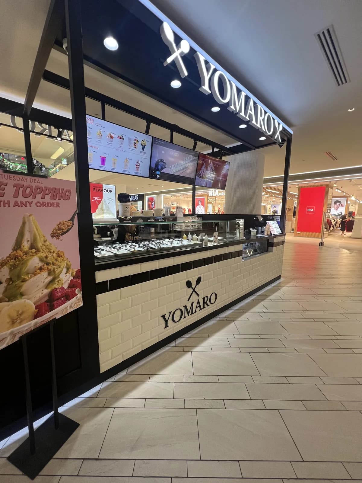 Yomaro Frozen Yogurt - 1 Utama