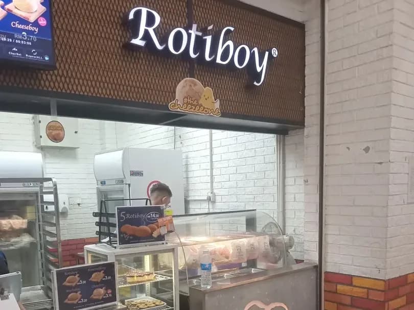 Rotiboy R&R Awan Besar