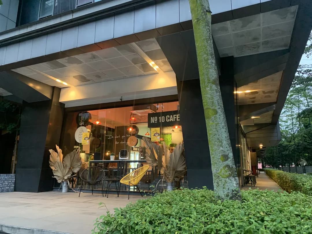 No.10 Cafe photo 2