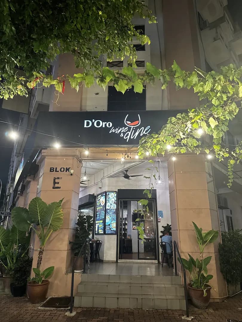 D'oro Wine & Dine photo 2