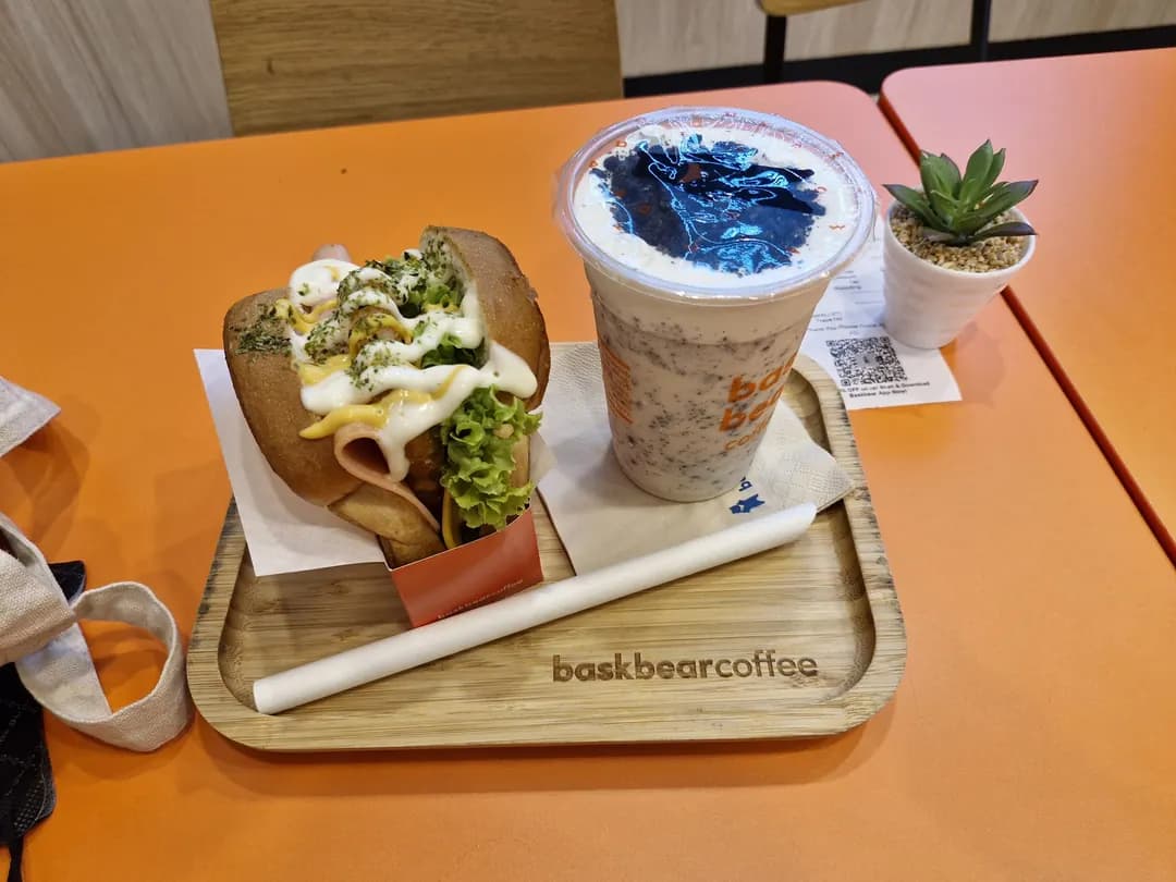 Bask Bear Coffee Taman Puchong Permai photo 3