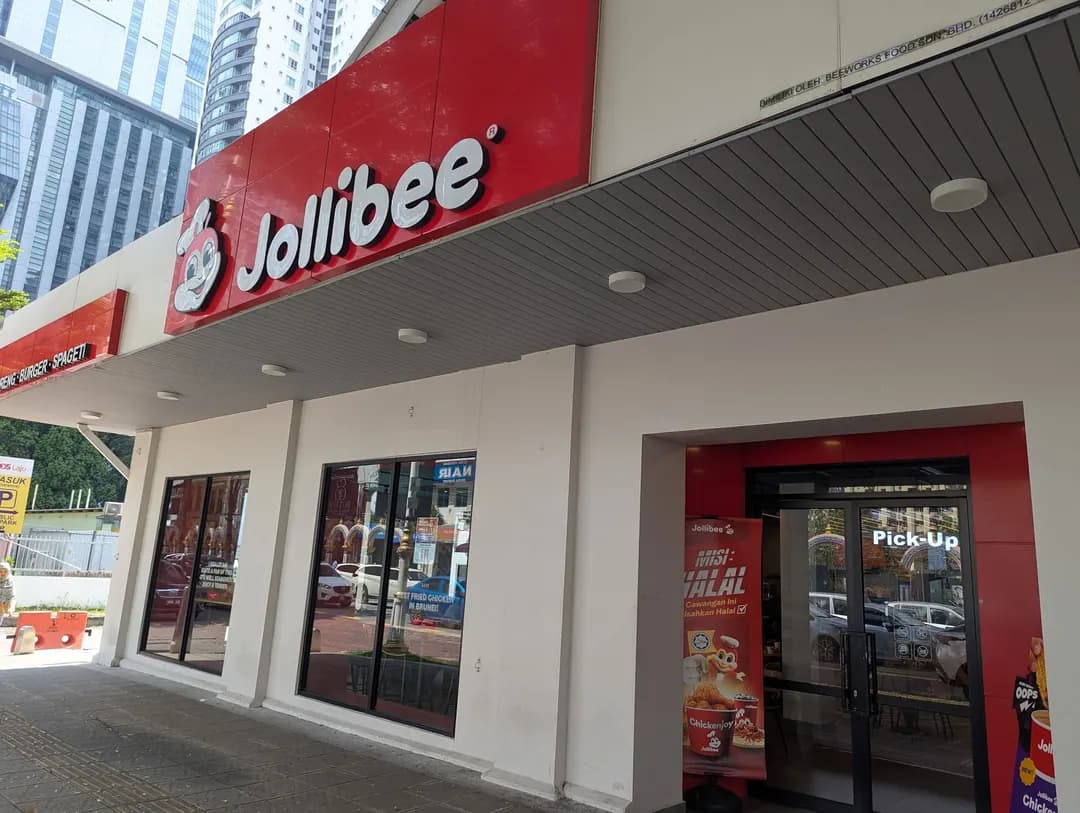 Jollibee • Brickfields photo 2