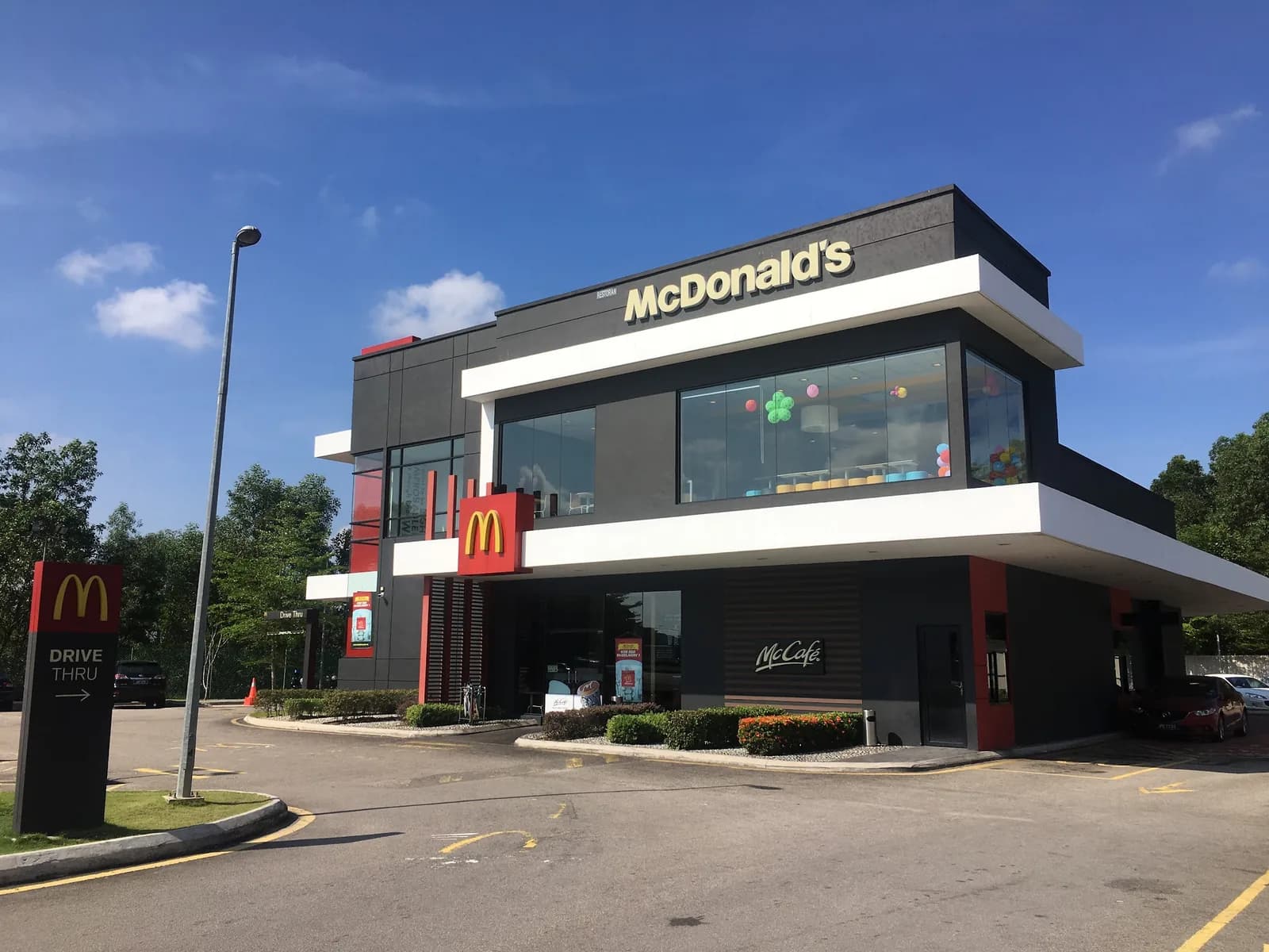 McDonald's Taman Daya DT
