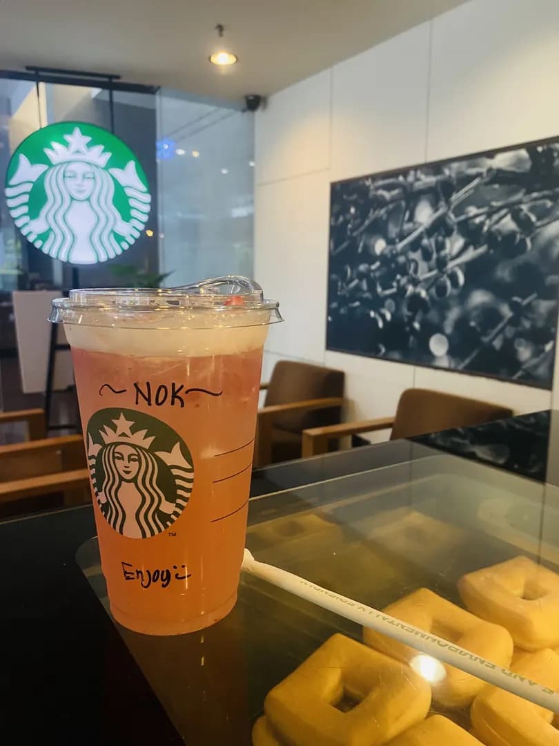 Starbucks photo 3