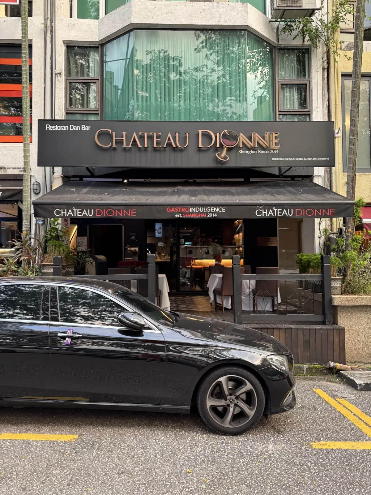 Chateau Dionne KL
