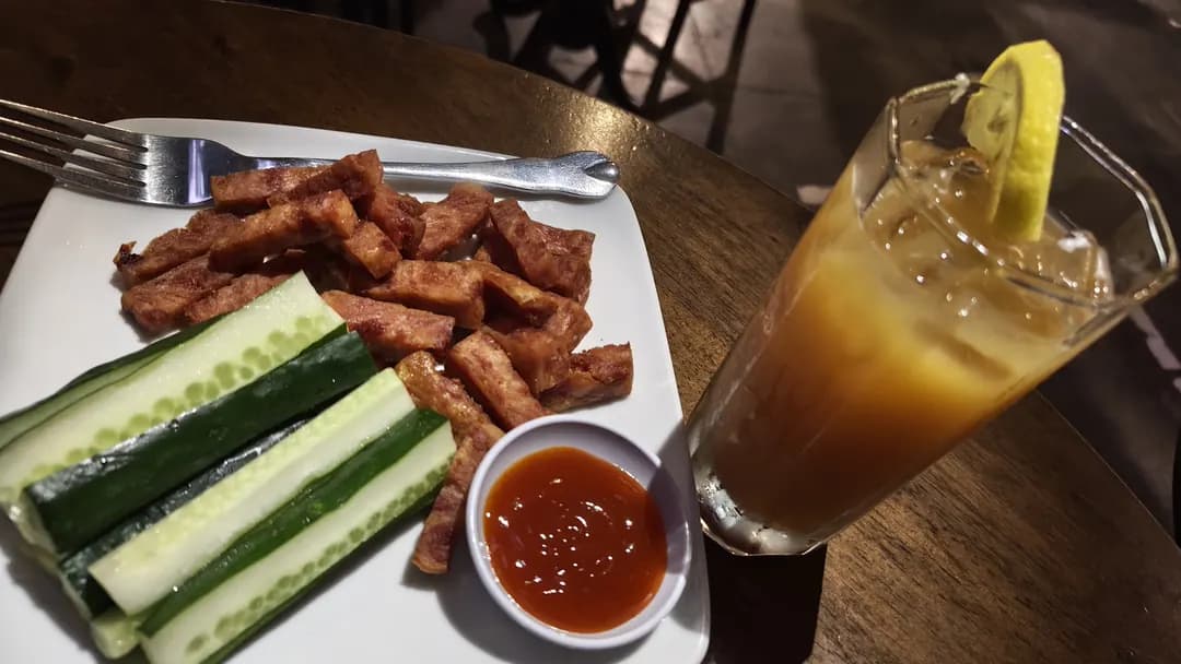Haven H Bar & Restaurant photo 3
