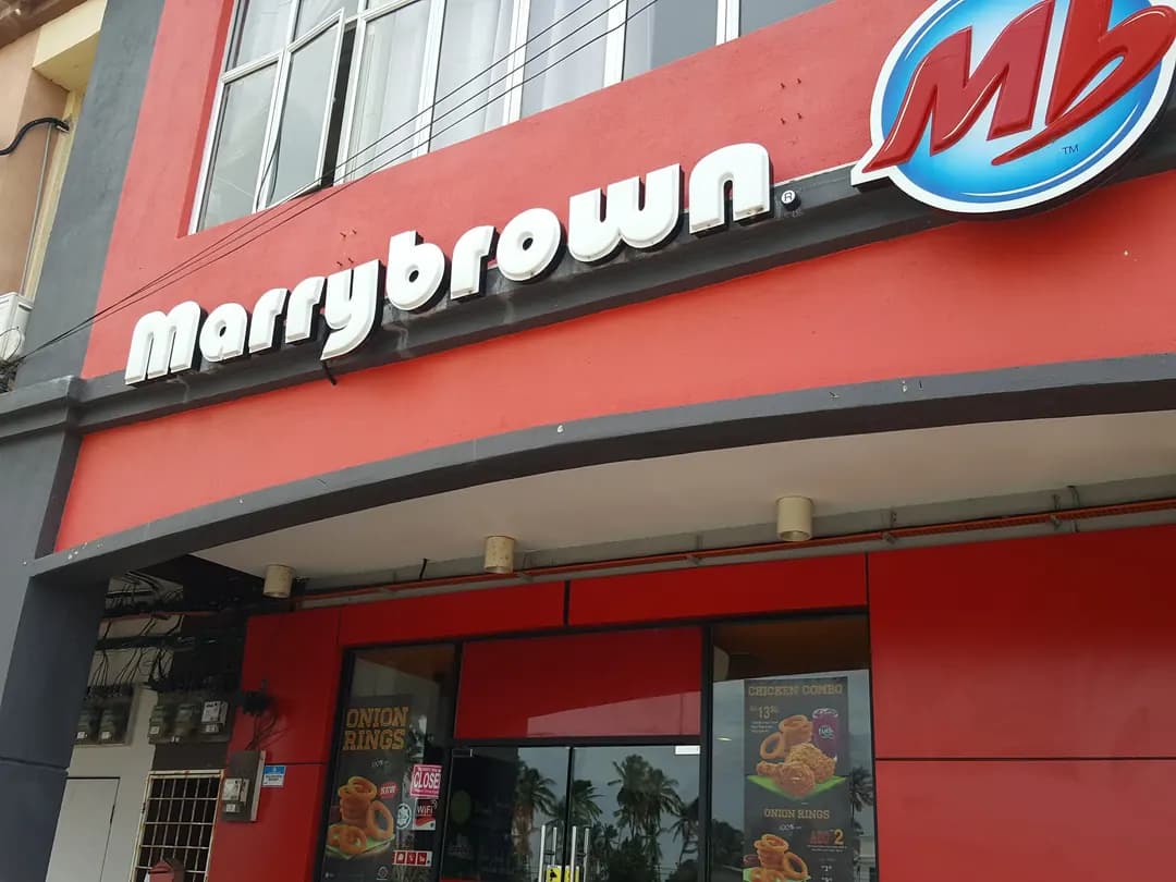 Marrybrown Paka photo 2