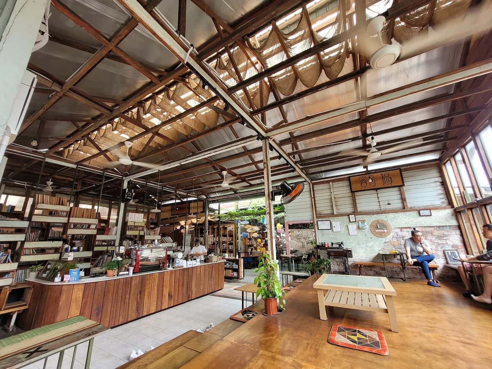 Yue Coffee Bar