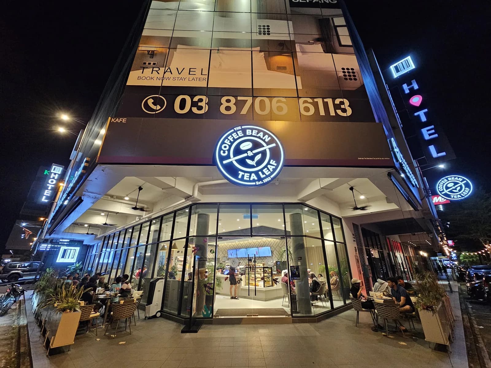 The Coffee Bean & Tea Leaf