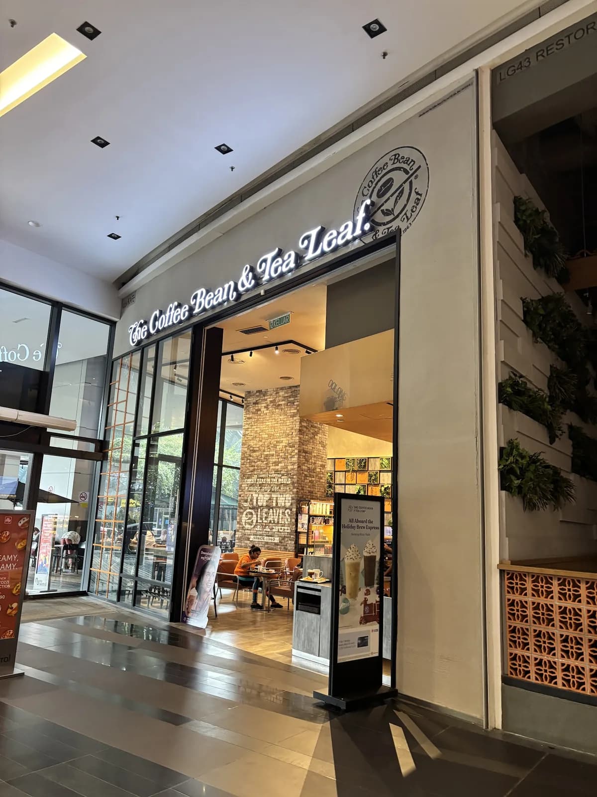 The Coffee Bean & Tea Leaf