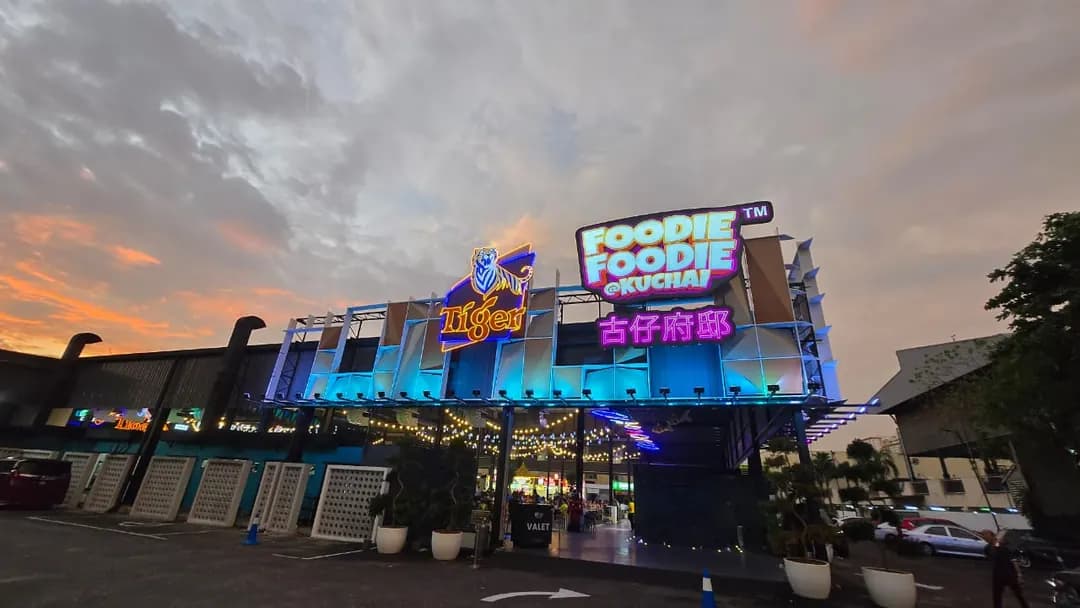 Foodie Foodie • Kuchai photo 2