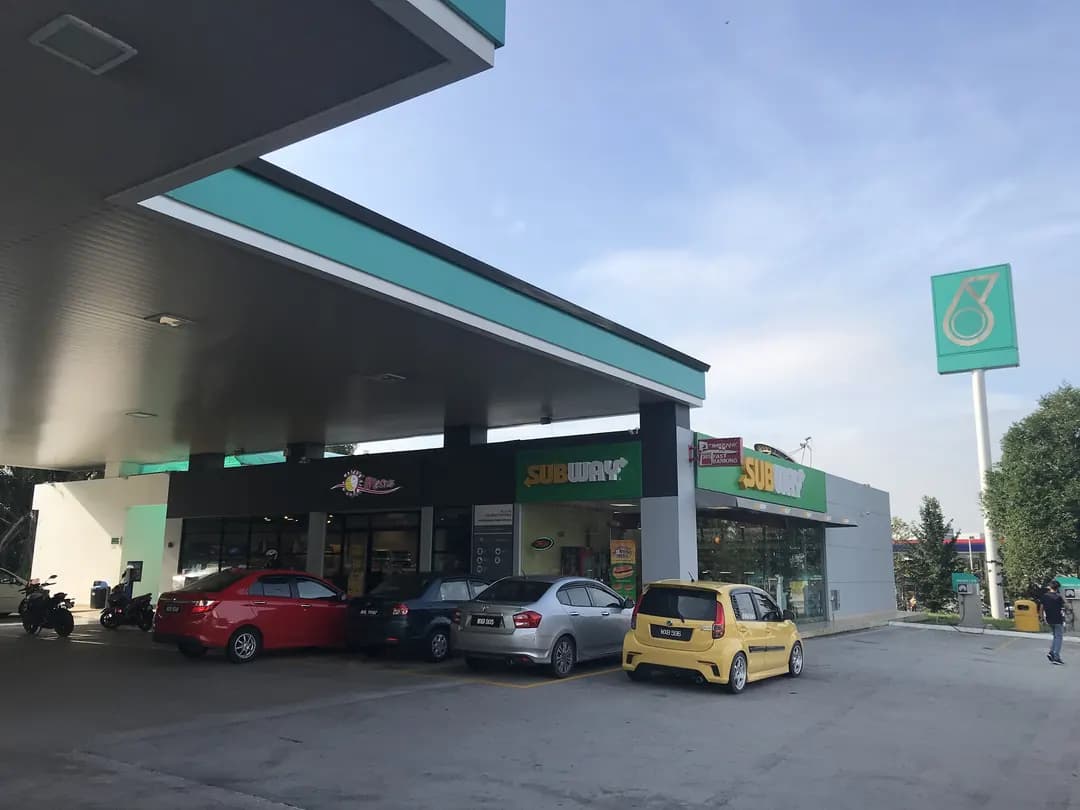 Subway Petronas Kesas Highway Arah Barat KM34. 5 photo 2
