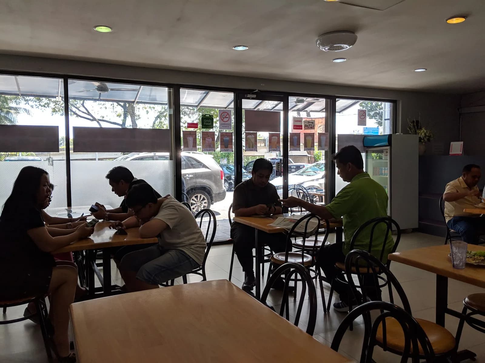 Cafe East Meets West