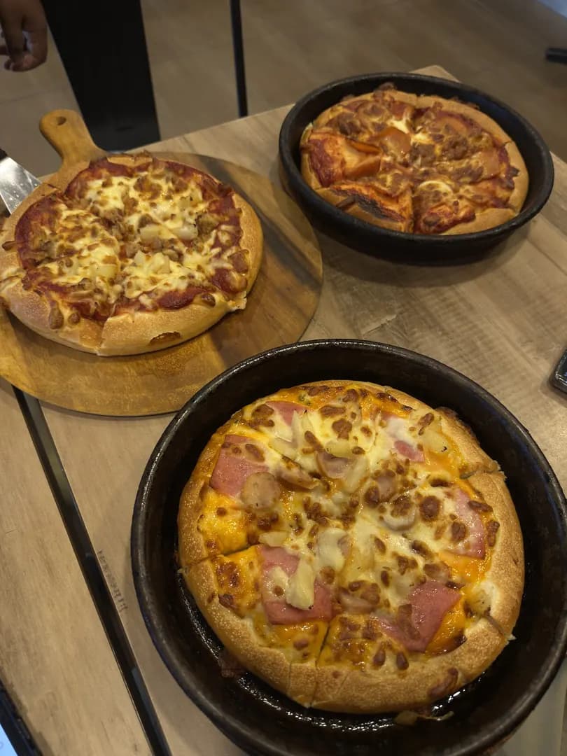 Pizza Hut photo 3
