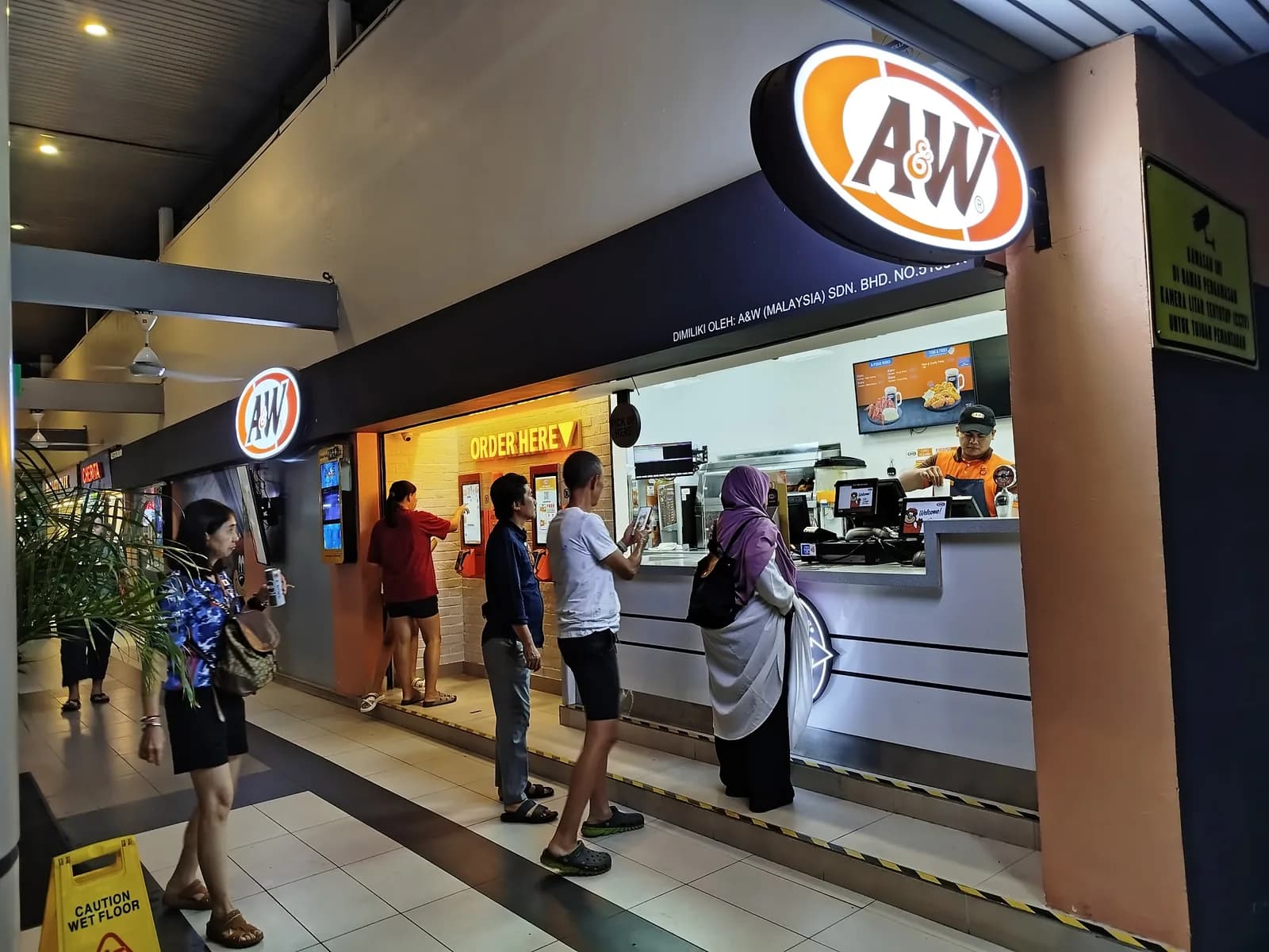A&W Sungai Buloh OBR (Overhead Bridge Restaurant)