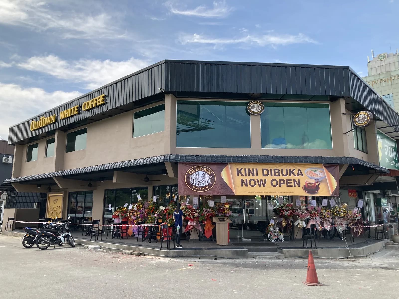 OLDTOWN White Coffee @ Taman Sejati Indah
