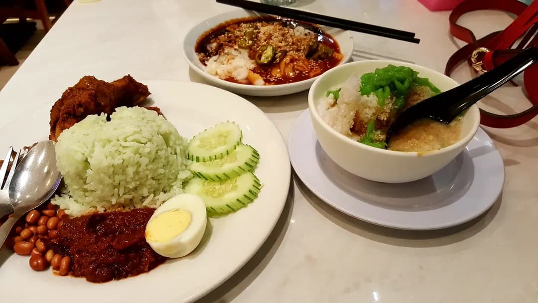Nyonya Colors • NU Sentral photo 3